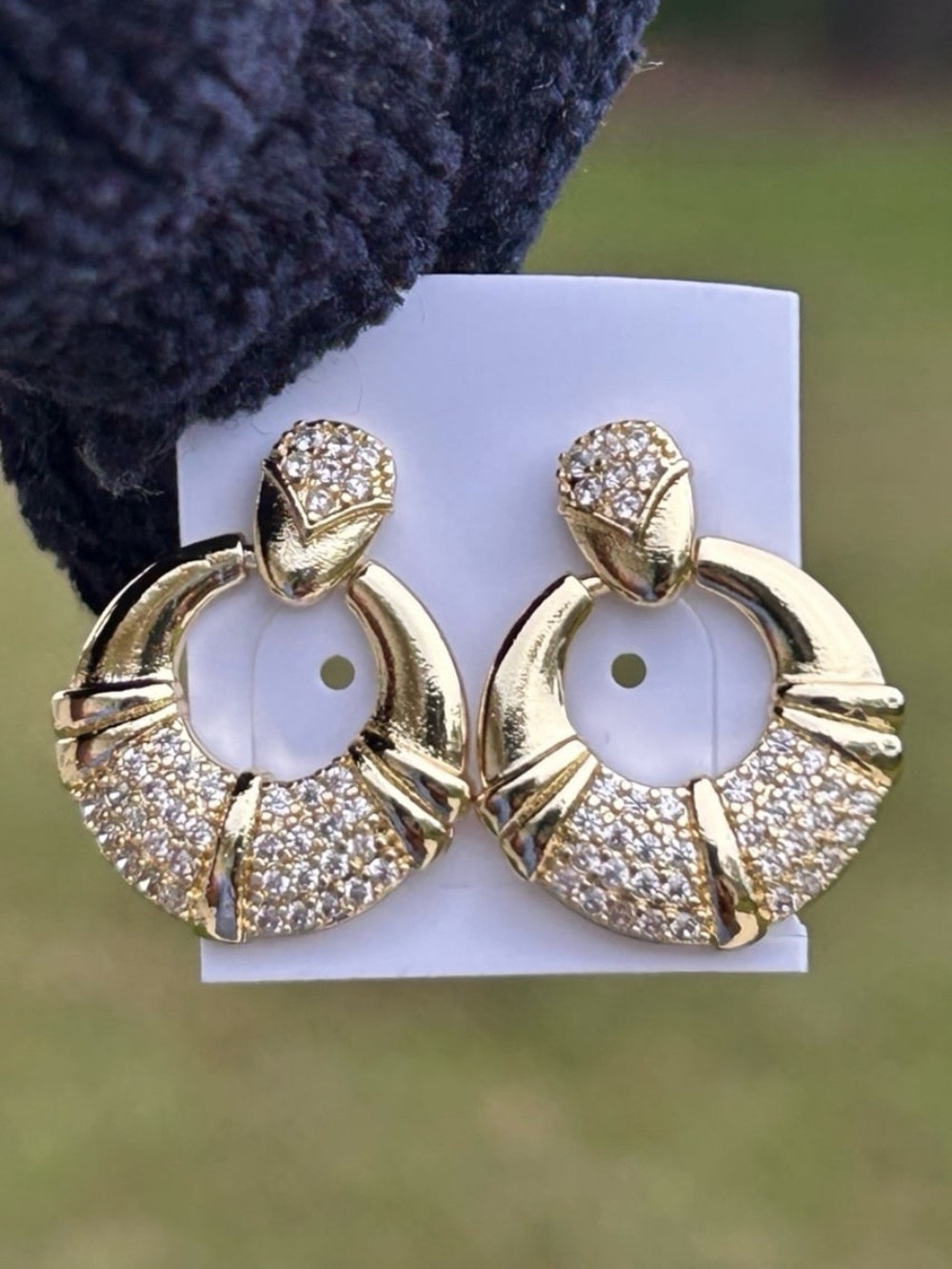 New gold earrings